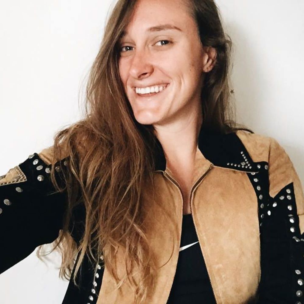 Meet your Posher, Alexis